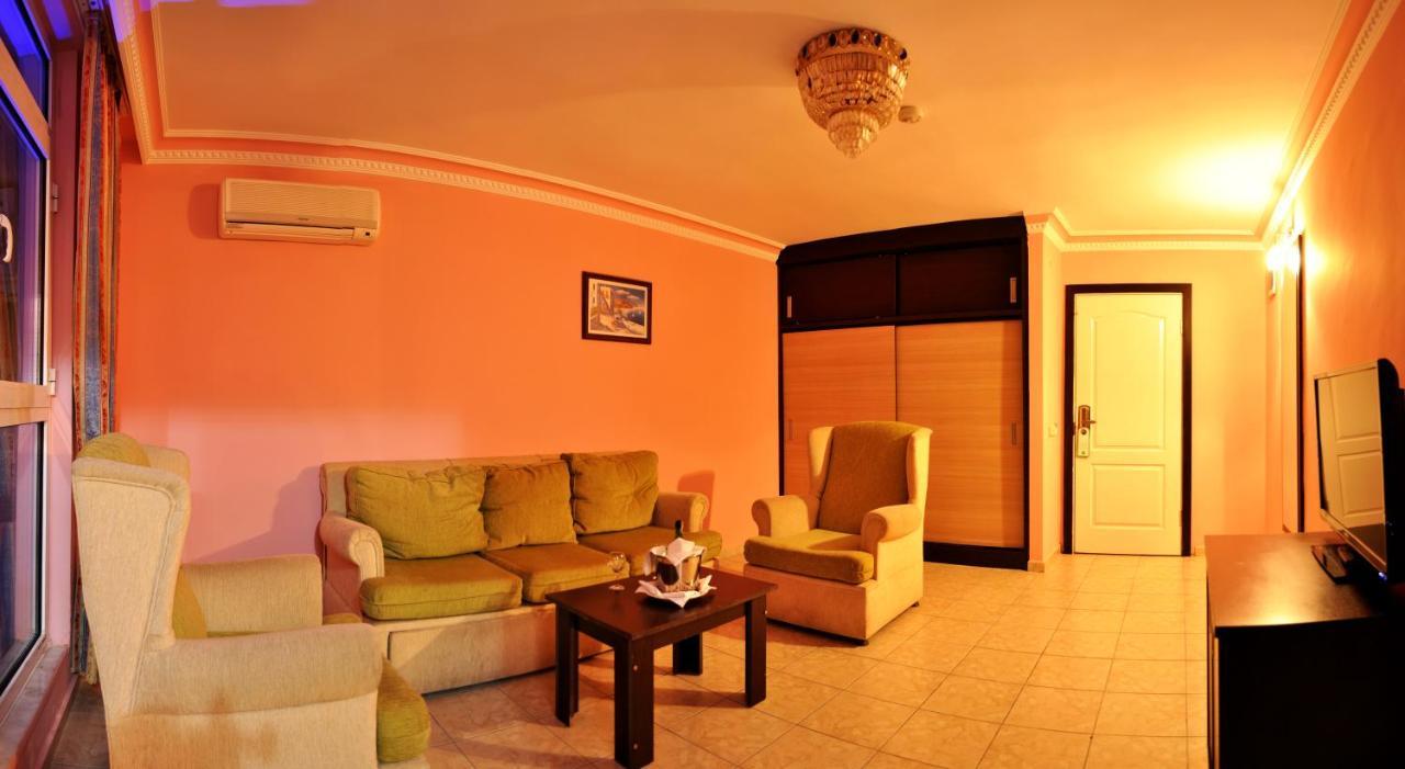 First Class Hotel Аланя Екстериор снимка